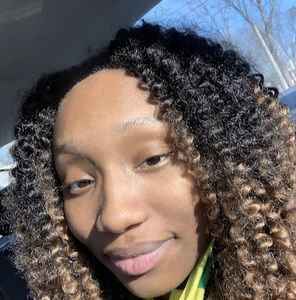 Meet your Posher, Yvonne